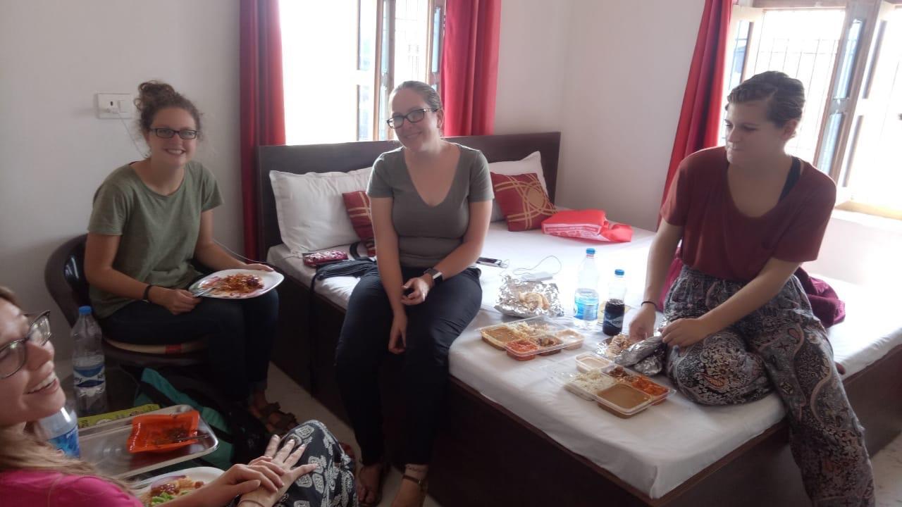 Lummj Guest House Motihari Extérieur photo